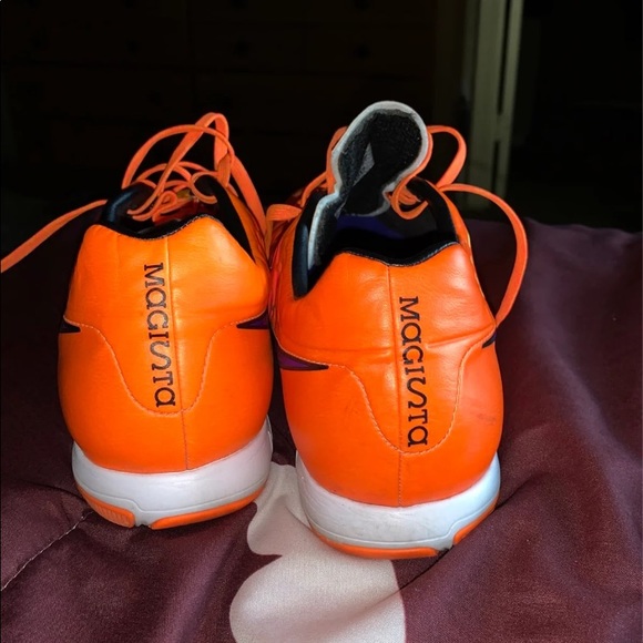 NIKE Men's Magista Onda IC Soccer Shoe - 651541 - Picture 3 of 5